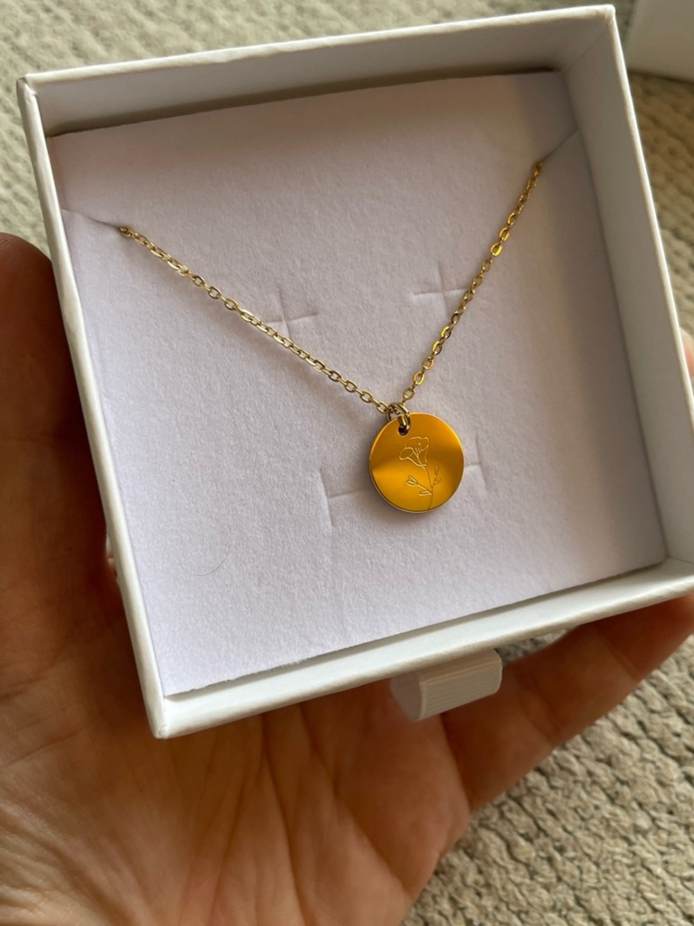 Gold Floral Engraved Disc Necklace - Elegant Everyday Pendant
